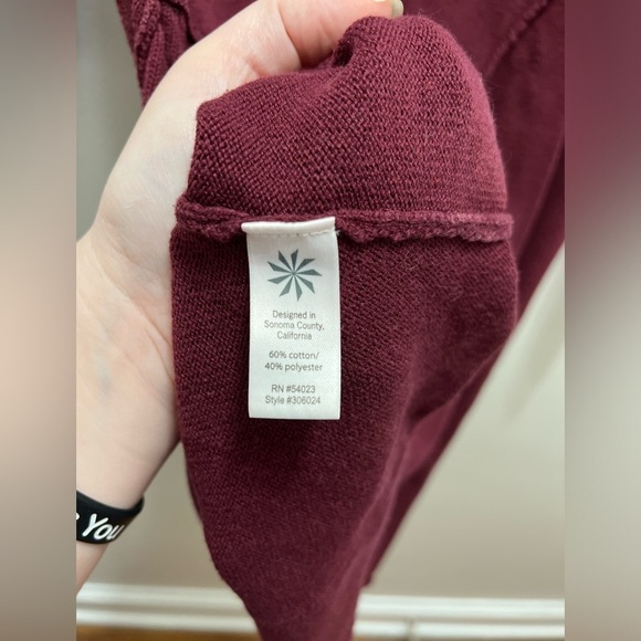 Athleta Camber Twisted Cowl Neck Sweater
Dress Size Small in Port Wine - Picture 4 of 4